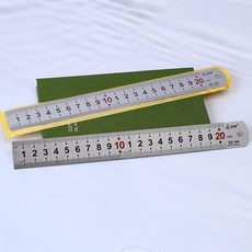 두껍고 튼튼한 스틸자 20cm