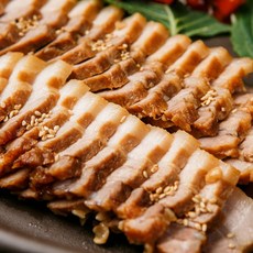 감칠맛 나는 육즙 한방 통삼겹 보쌈, 450g, 1개