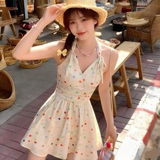 泳衣女夏日掛脖V領裙式度假溫泉裝