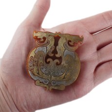 博古珍藏 天然和闐玉錯金銀雙龍玉珮把玩，28公克，早期收藏老件文物，國際拍賣級行家首選, 1個, 青黃