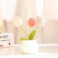 手工鉤織郁金香盆栽成品編織花 毛線花 迷你盆栽 針織花 編織花 毛線仿真花 裝飾擺件 情人節 母親節教師節花束禮物, 三頭粉色系, 1個