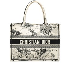 크리스찬 디올 중고 2022 Medium Canvas Embroidered Zodiac Toile De Jouy Book tote bag