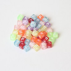 브롤리 알파벳 사각형 투명 비드 단일 문자 DIY 보석 액세서리 우정 팔찌 목걸이 재료, 6x6mm 사각 편지 구슬 50pcs / pack 구멍, 알파벳 F