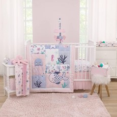 NoJo Mermaid Lagoon 핑크 블루 앤 화이트 언더씨 프렌즈 4피스 아기방 아기 침대 침구 세트 - 이불 아기 침대 시트 아기 침대 스커트 및 보관 캐디