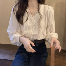 펀칭 레이스 데일리 블라우스 프릴
