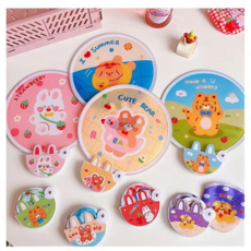 便攜角色可折疊迷你手提風扇 4pcs/set, 4個, 混合顏色
