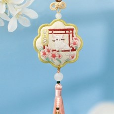 桃園出貨 龍年新款【刺繡系列】卡通雙面刺繡吊飾刺繡手工diy材料包平安符 車掛飾自繡香包香囊雙面繡 交換禮物保佑平安, 花望貓香囊（送平安玉扣+繡繃）, 1個