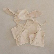Peekaboo 寶寶兔兔新生兒套裝含兔兔帽子 (最後現貨)