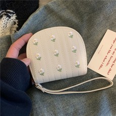 【2.5萬人收藏】太溫柔啦!重工刺繡小花零錢包女學生短款錢夾卡包精緻小清新簡約