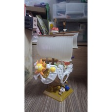 海賊王航海王 千陽號模型 附迷你梅利號 鯊魚潛水艇 公仔 收藏品, 1個