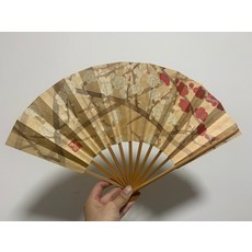 精品梅花摺扇, 如圖所示, 1個