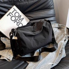 日系旅行包男斜挎包，短途出差旅遊行李袋，女簡約大容量運動健身包, 黑色,包身薄款, 1個