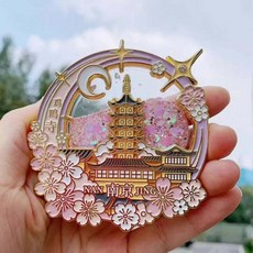 雞鳴寺 流沙金屬冰箱貼 文創磁吸貼 粉色櫻花金色塔樓, 如圖所示