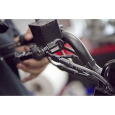 金屬油管 黑色 剎車油管 95CM SMAX FORCE 四代勁戰 BWSR BWSX AK550卡鉗 對四, 1個, 1.25直通頭(粗牙),上方0度（直推居多 實際為主）