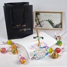 앤드플라워 화이트데이 홀로그램 골드장미+츄파춥스10개+쇼핑백 남자친구 여자친구 로즈데이 발렌타인데이 빼빼로데이 크리스마스 선물 꽃다발, 01.홀로그램장미+츄파춥스10개+쇼핑백, 1개