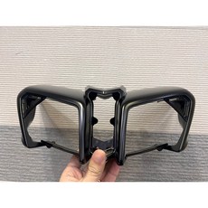 MT-10 大燈外蓋 B67-2838-D00-P0，2016年款專用，保護大燈，提升外觀, 1個