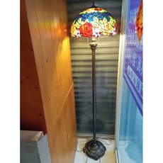 Pino Life Tiffany蒂芬尼花朵大立燈