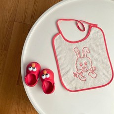 Chez Bete 寶寶圍兜 可愛小熊刺繡 嬰幼兒洗漱巾 餵食巾 幼童口水巾 H96012, 1個, 粉色小兔