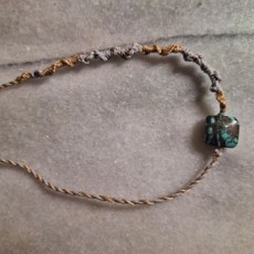 天然湖北原礦綠松石玻璃瓷暴力藍鐵線方塊背雲手編腳繩，手工編織，獨特設計，帶來好運與祝福