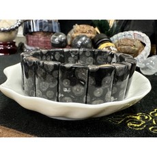 黑金剛龍宮舍利手排, 詳見包裝