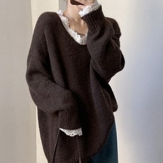 쁘띠꼬모 여성 레이스레이어드 브이넥 루즈핏 모헤어 혼방 보송 니트 스웨터 GX5102150