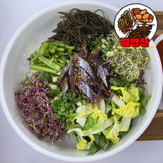 쫄깃한 과메기와 아삭한 채소가 어우러져 산뜻하면서도 깊은 감칠맛이 살아있는 봄동&과메기 새싹비빔밥, 1박스, 1세트(2~3인분)