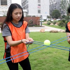 台灣發貨 統編 限時下殺 軌道傳球縱橫天下團建遊戲道具破冰團隊運球戶外趣味拓展訓練器材, 1個, 縱橫天下  4繩