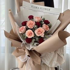 Floraflower 永生花束-半島花戀情人節 520 七夕 畢業 告白 生日禮物, 花束+大提袋