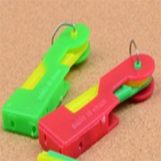 이유짱 바늘구멍꿰기 반짇고리