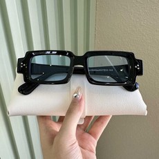 두꺼운 뿔테 안경 얼큰이 투명 빅사이즈 대두 투명테