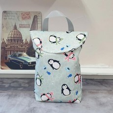 손잡이 기저귀파우치 펭귄 기저귀가방 아기용품+글로벌커머스랩Shop, 빠른배송