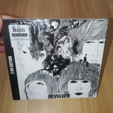 The Beatles《Revolver》2CD豪華版，收錄Taxman/Eleanor Rigby/Here There And Everywhere，全新未拆封, 如圖所示