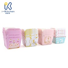 愛廚房 耐熱四方烤杯 5x5cm 100入 - 方形耐熱紙杯 馬芬杯 小蛋糕 戚風蛋糕, 1個, 單組50入-圖樣隨機