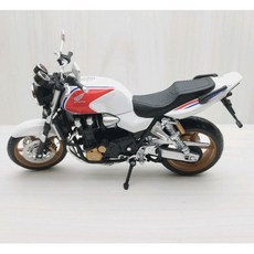 宅米吉 全新盒裝現貨 1:12 本田 HONDA CB1300SF 白色 模型車 玩具 兒童 收藏 重機 禮物 擺飾, 1個