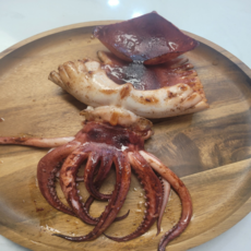 신선품다 국내산 반건조 오징어 해풍 맞은 안주용 피데기 왕특대 해썹 HACCP (2023-4-0012), 1박스, 600g ~ 700g(10미)