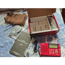 德生 PL200 收音機 全新紅色 配件齊全 聲音好聽 適合收藏, 標題內介紹, 如圖所示