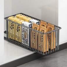 라이블리 슬라이딩 철제선반 주방선반 수납함 정리 바구니형 무타공 양념장정리, 블랙, 1개