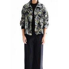 비꼴리끄 비꼴리끄뒷셔링 프린트 바람막이 점퍼 656458