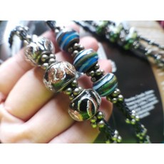 手編蠶絲蠟線【手工琉璃珠珠】金色珠手鍊