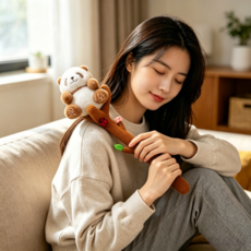부드러운 판다 인형 마사지 스틱 스트레스 해소 일상 소품 직장인 선물, 1개, 화이트+브라운, 45cm