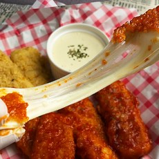 달빛샬롱 치즈로 꽉 채운 대왕 칠리스 치즈스틱, 1개, 450g