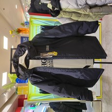 행텐주니어 타슬란 스키 패딩 점퍼~후드와 밑단 스트링으로 안정감 있는 착용감~겨울 아웃도어 활동에 적합 14540 010 851 41 NC광주역점