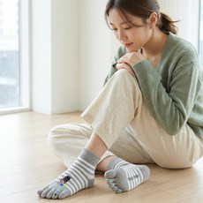 [피에르가르뎅] 여성 발가락양말 단목 캐릭터 패션양말 밝은색 항균 통풍