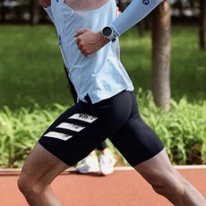 田徑體育籃球運動健身五分緊身褲男款，高彈速乾壓縮褲，跑步訓練內搭。