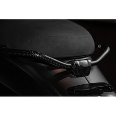 黑木賣場 VESPA碳纖維包覆原廠後扶手（需交換）, 1個