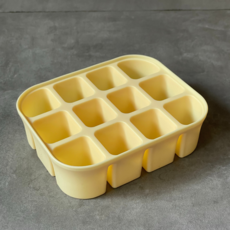 食品級矽膠副食品分裝盒 母乳冰磚盒 帶蓋保鮮盒 寶寶輔食儲存盒, 黃色十二格, 1個, 30ml