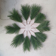 인조 솔가지 솔잎 조화 모형 소나무 리스 장식(대 20개입)