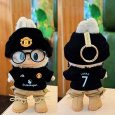 臺灣出貨-鹿晗衕款球衣17cm娃衣搪膠換裝掛件衣服足球套裝閤集, 1個, L7曼聯黑上衣+工裝褲