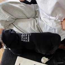 臺灣出貨 寵物衣服秋冬季寵物保暖棉衣服字母印花抽繩連帽套頭兩腳幼犬衛衣 P1RO, 抽繩字母-黑色薄款連帽,3號L建議6-8斤, 1個