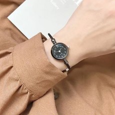 手鐲手錶女，小巧氣質簡約復古，考試靜音指針石英腕錶